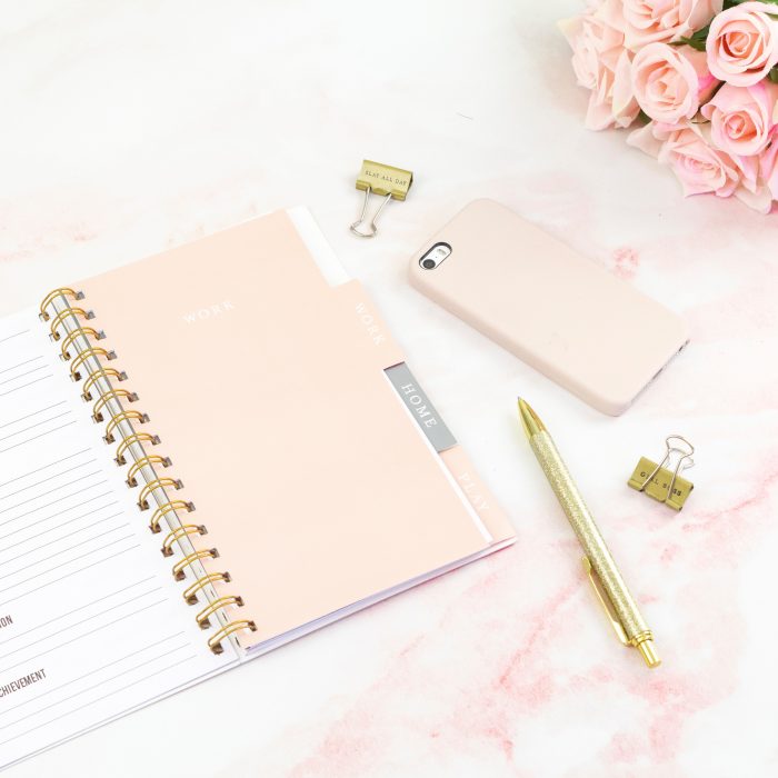 How to write a post on Instagram that will get you crazy engagement through Instagram strategy, plus you will get an Instagram Post Checklist for FREE!